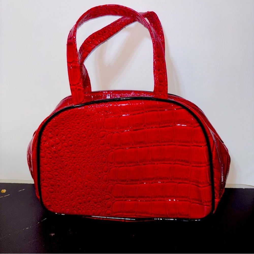 💐Elizabeth Arden Faux Red Crocodile-Embossed Women's Makeup Case Carry Bag Zippe
